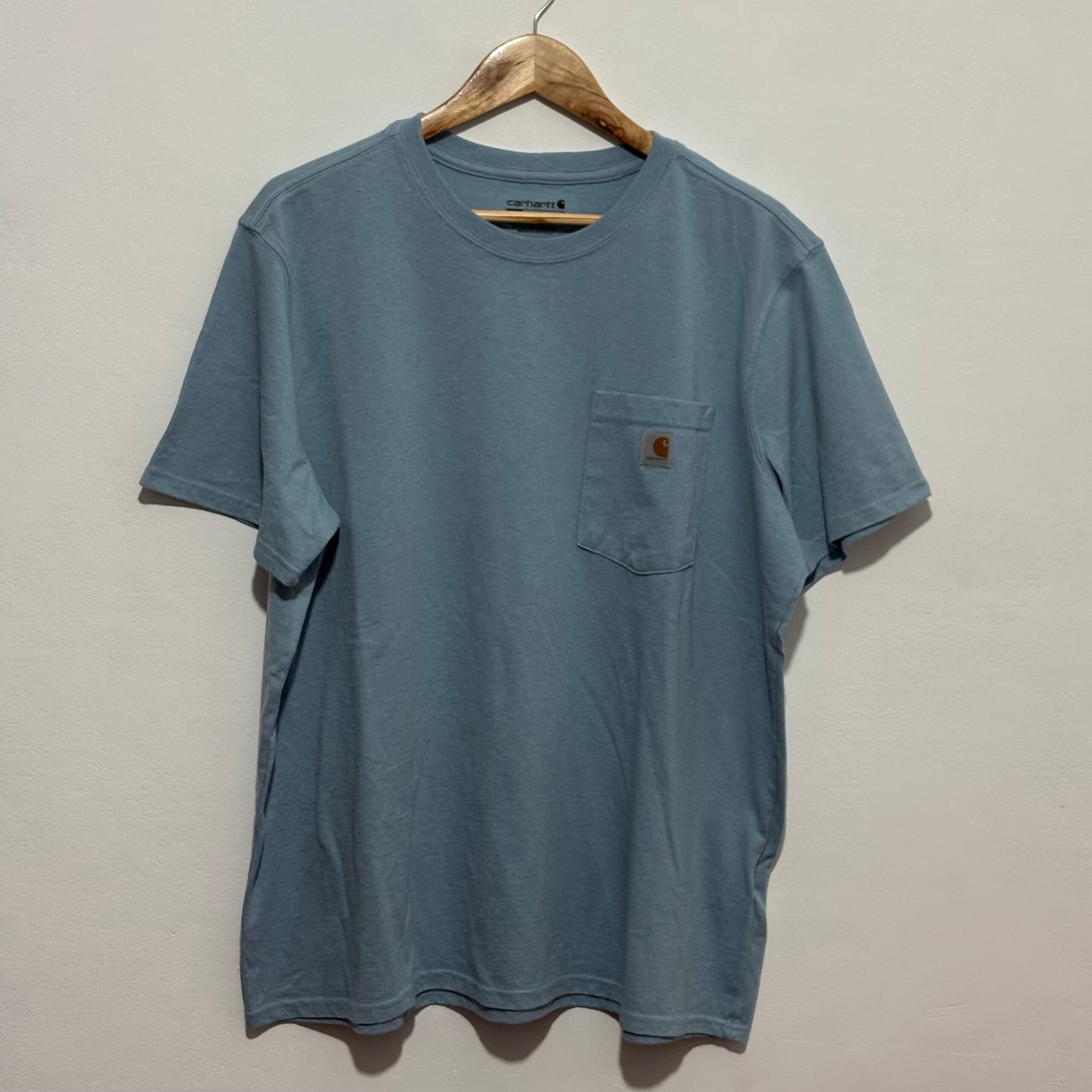 Remera Carhartt celeste Loose fit