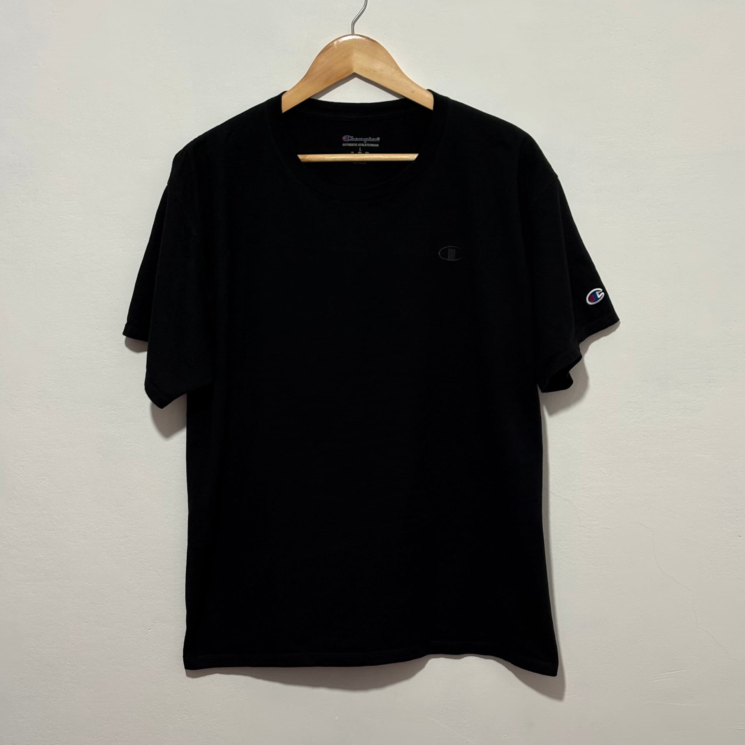 Remera Champion Negra Lisa